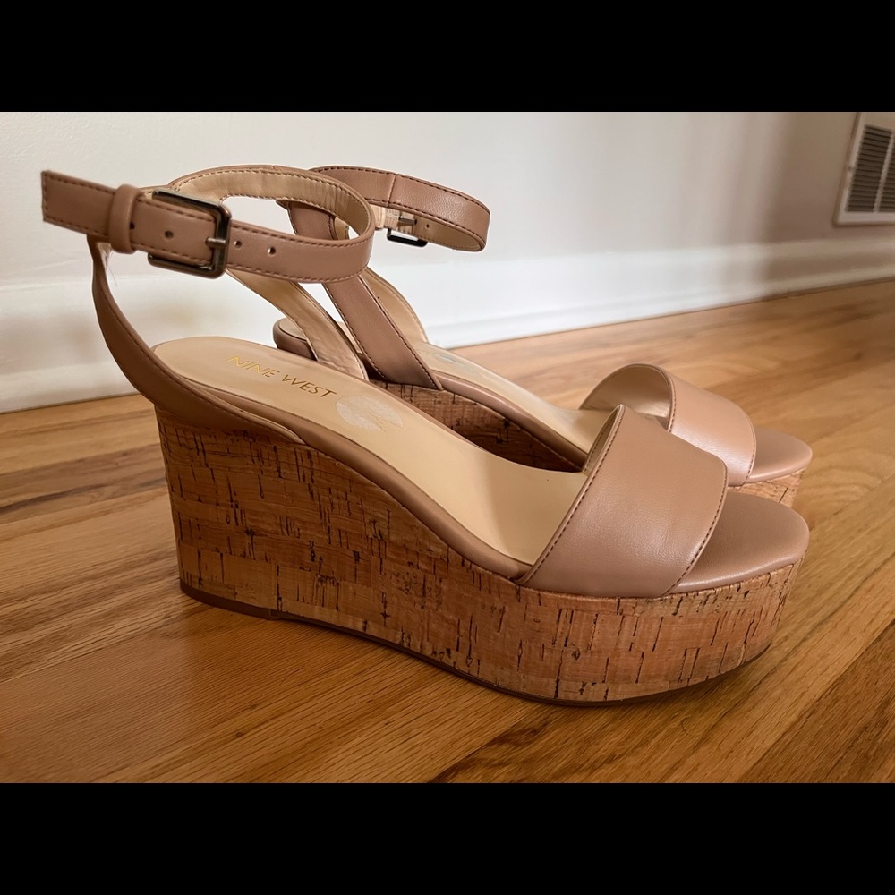 Nine West Platform Sandals - NEVER WORN!